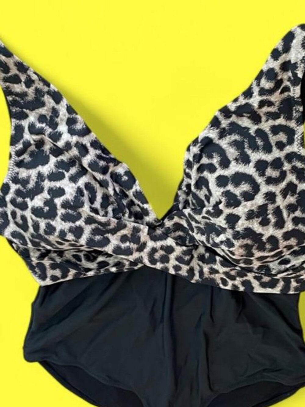 HEAT Swimwear Leopard Print Twist Front One Piece Swimsuit - XL